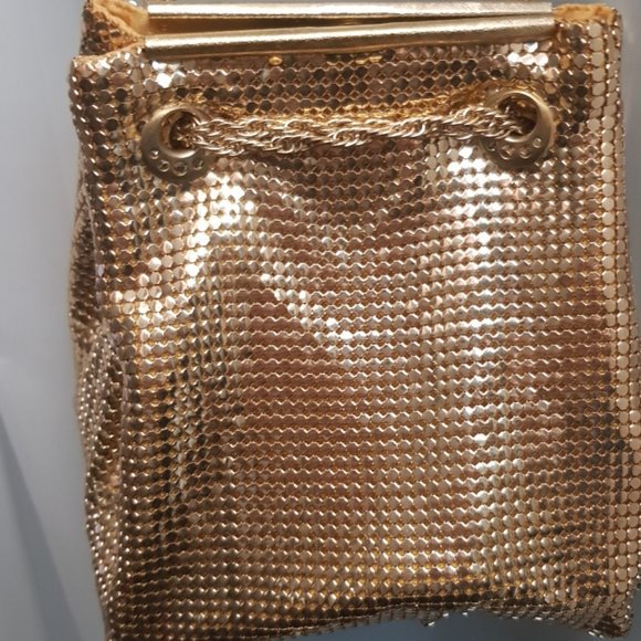 Glo Mesh Gold Double Chain Adj Bag still in box (New) Vintage Rare - Picture 1 of 6